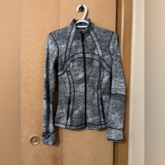 lululemon athletica Jackets & Blazers - lululemon athletica Womens Define Jacket